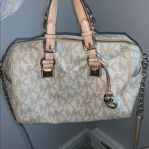 MK PURSE